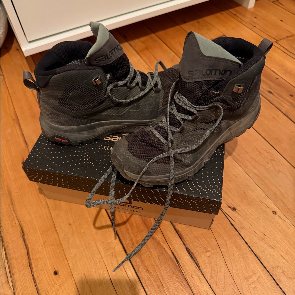 Salomon Hiking Boots - Outline mid GTX